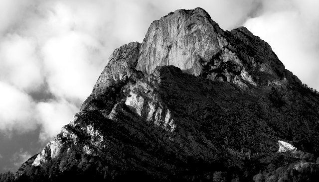 Monte Framont in BW